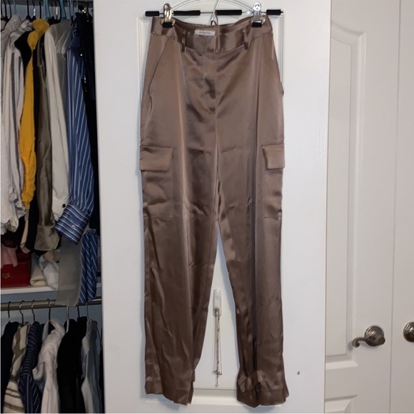 Babaton Redefined Cargo Pants - Picture 2 of 4